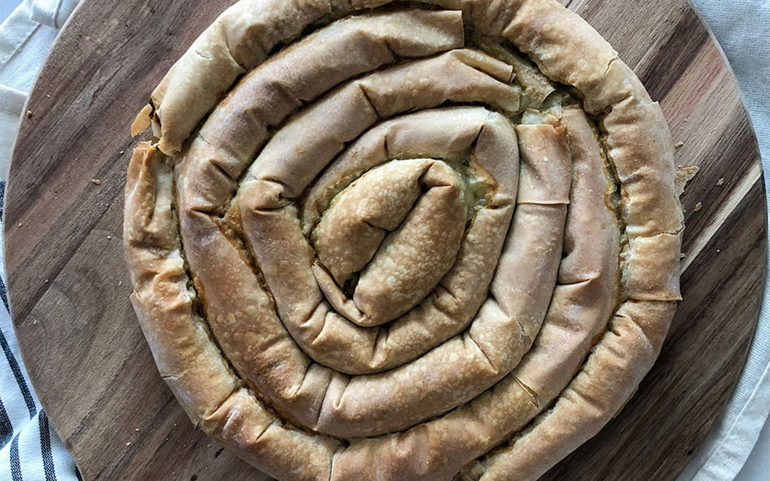 Spanakopita Swirl (Greek Spinach Pie)